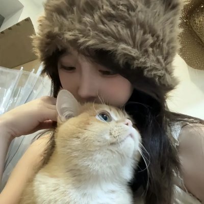 越狱女逃犯 封面