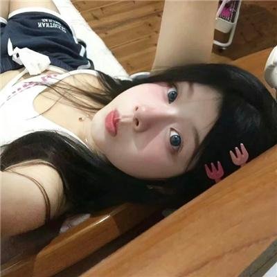 黎明时分的年轻人们 封面